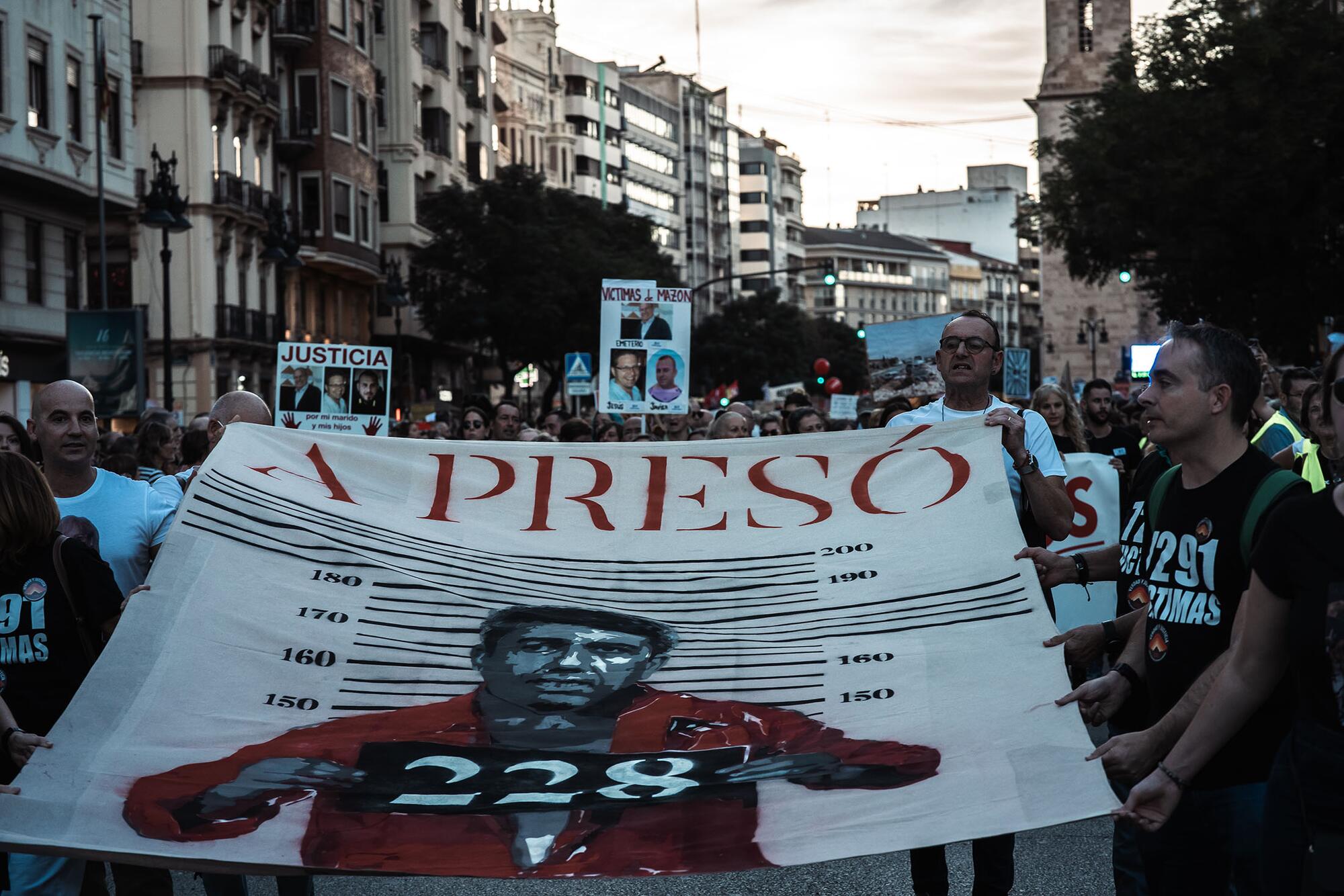 Manifestación Dana Mazón dimisión 29-10-25 - 3